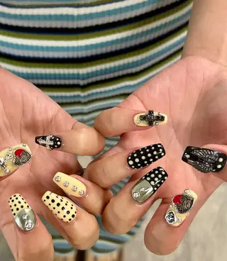 ネイル ✮*｡ﾟCHAM .*NAILﾟのネイルデザイン