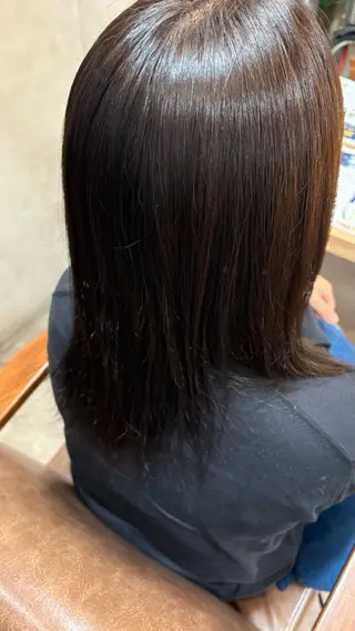 ミディアム RIENS めばえのヘアスタイル