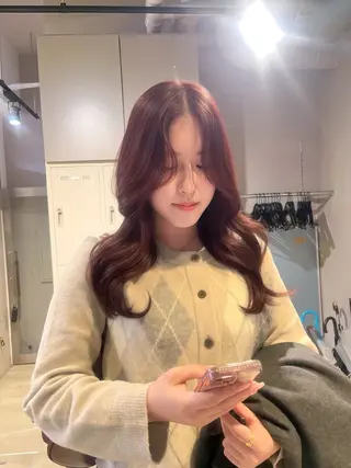 カラー 🍒レイヤーカット/ 暖色カラー🍒のヘアスタイル