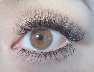 マツエク・マツパ SESUNNY セサ二ー　SAYAのマツエク・マツパデザイン