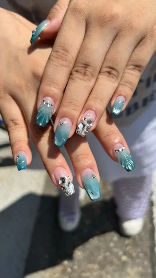 ネイル Addition所属・tsuzuki sakiのネイルデザイン