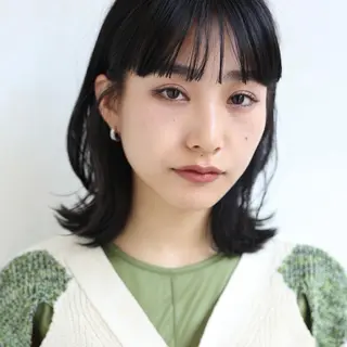 セミロング 峠原 菜緒のヘアスタイル