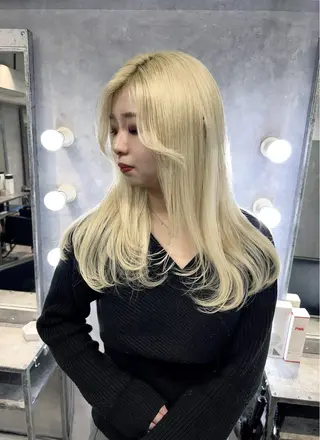 ロング カラー TOMONA👑 ミルクティーレイヤーのヘアスタイル