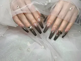 ネイル Hey🌈NAIL 長さ出し専門店のネイルデザイン