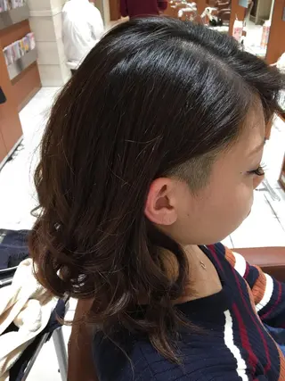 ミディアム メ イのヘアスタイル