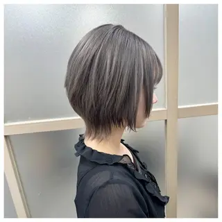 ショート カラー ショート・ハイトーン ズーキーのヘアスタイル