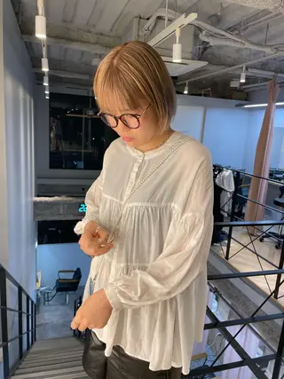 ショート yuri/オリーブ/ 暖色カラー/レイヤーのヘアスタイル