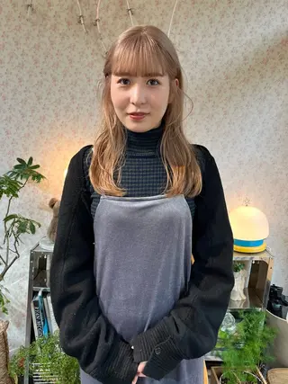 ミディアム カラー iru所属・mi kiのヘアスタイル