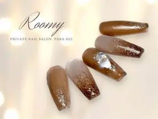 ネイル nail salon Roomy 竹ノ塚所属・nail salon Roomy 竹ノ塚のネイルデザイン
