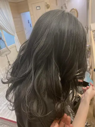 セミロング 北山 なるみのヘアスタイル