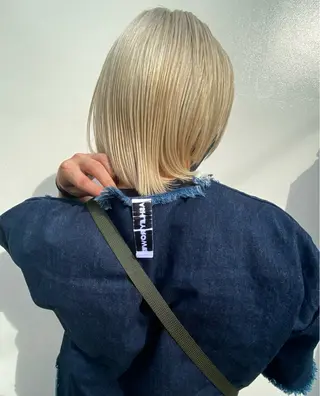 ミディアム カラー ボブ／レイヤー／艶 🦕risa  森下のヘアスタイル