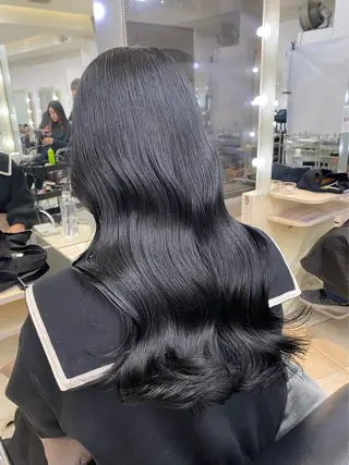 セミロング カラー Roi【ロイ】所属・マンツーマン施術🩶 𝓚𝓪𝓲𝓽𝓸のヘアスタイル