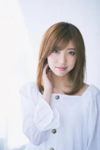 ミディアム カラー 組藤 沙奈のヘアスタイル