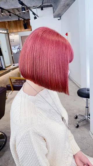ショート ブリーチ ツイスパ フクヤマシンのヘアスタイル