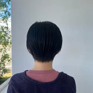 ショート 切りっぱなしボブ 👩🏼ミニボブのヘアスタイル