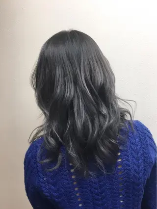 セミロング ヤマグチ ヒカルのヘアスタイル