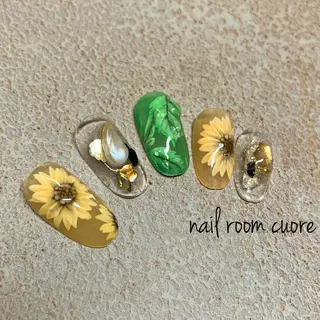 ネイル nail room  cuore所属・松尾 典子のネイルデザイン