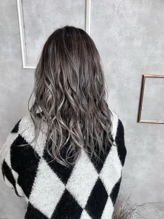 セミロング カラー ヘアアレンジ hiar make ROSEL所属・ROSEL末吉 海渡のヘアスタイル