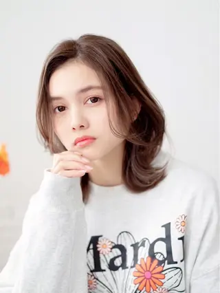 カラー teddy（テディ）所属・村瀬 茜のヘアスタイル