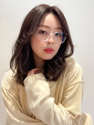 セミロング VIVIE【ヴィヴィ】所属・髪質改善/韓国風 レイヤー/田村祐樹のヘアスタイル