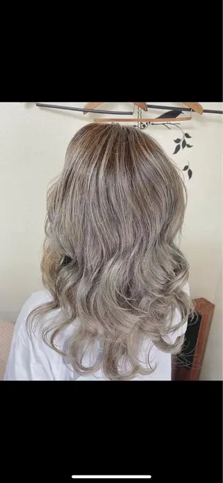 ロング カラー ナガハマ美容室所属・ナガハマ ミカのヘアスタイル