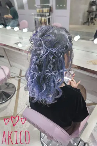 セミロング ヘアアレンジ カラー LUXBE GALLERY なんば駅前店所属・ラックスビーギャラリ ー AKICOのヘアスタイル