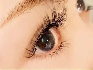 マツエク・マツパ YELLIO所属・YELLIO (エーリオ)のマツエク・マツパデザイン