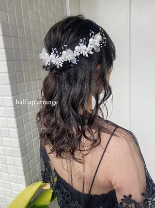 ヘアアレンジ 透けるベージュ/ 艶カラー♡のヘアスタイル