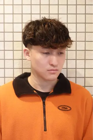 メンズ leo/ナチュラル/ テーパーフェードのヘアスタイル