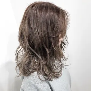 ミディアム タカハシ ユウキのヘアスタイル