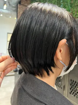 ショート カラー 🌈安藤愛/透明感 艶カラー🫧ROWのヘアスタイル