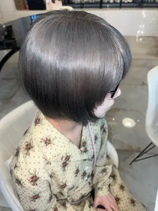 ショート カラー AIRA/ブリーチ /透明感カラーのヘアスタイル