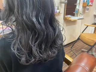 セミロング カラー 柔らかカラー🥛 mayucoのヘアスタイル