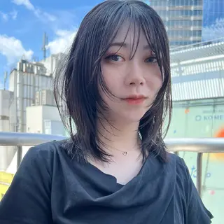 ミディアム カラー ニュアンスレイヤー ハイトーンカラーのヘアスタイル