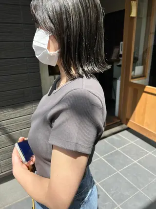 ショート カラー ミディアムパーマ /癖毛パーマのヘアスタイル