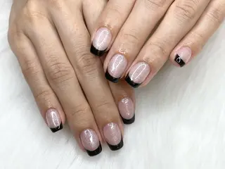 ネイル アイズ渋谷店所属・アイズ~is~渋谷店 hiyo🐈‍⬛のネイルデザイン