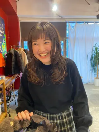 ミディアム パーマ 小日向 沙織のヘアスタイル