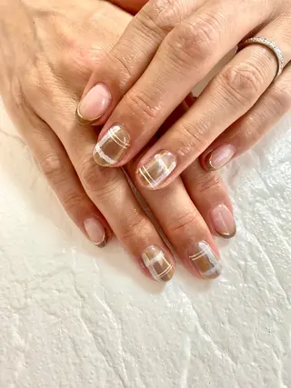 ネイル 7e. Nailのネイルデザイン
