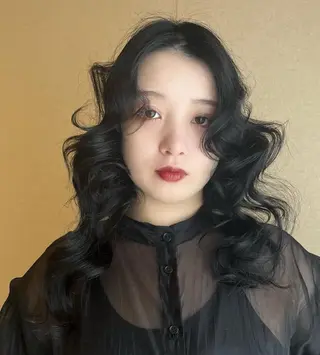 ロング noos表参道 ナツミのヘアスタイル