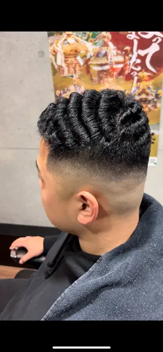 ショート パーマ メンズ 加藤 直輝のヘアスタイル