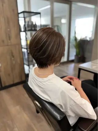 ショート カラー VIF所属・🗻飯田誠也🗻 カットカラー得意のヘアスタイル