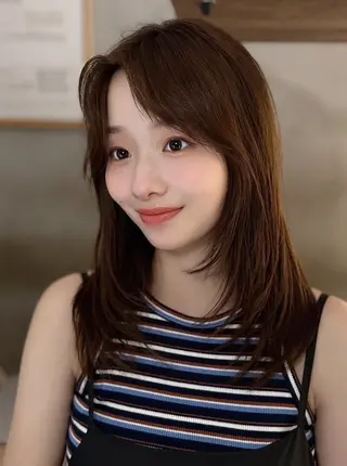 ミディアム [似合う小顔カット] 🪽MUNi恵比寿のヘアスタイル