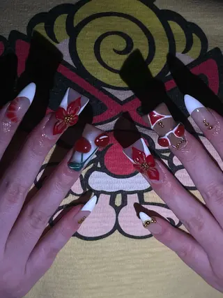 ネイル icy,nail ユリアのネイルデザイン