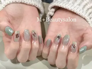 ネイル M+  Beauty Salonのネイルデザイン