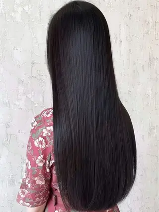 ロング motoトップカラー リスト/ブリーチカラのヘアスタイル