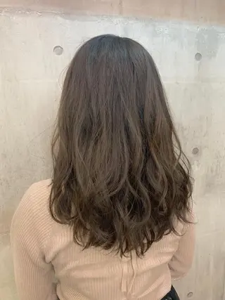 セミロング 小関 茅里のマツエク・マツパデザイン