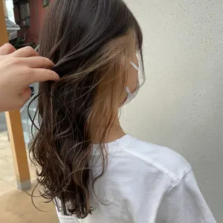 ロング 中山 まどかのヘアスタイル