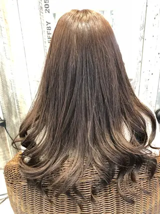 ロング 川野 賢のヘアスタイル