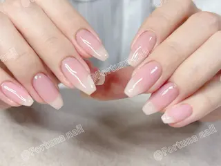 ネイル Nail •Head スパFortunaのネイルデザイン
