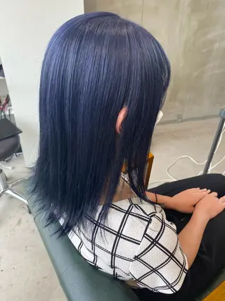 ミディアム カラー 鈴木 美紅のヘアスタイル